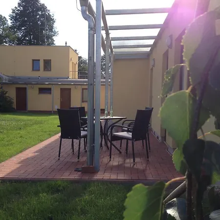 Apartment Zelena Zahrada Mlada Vozice Exterior photo
